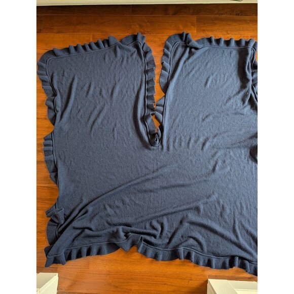 blue shawl wrap super cute (with flaw) - Picture 4 of 5